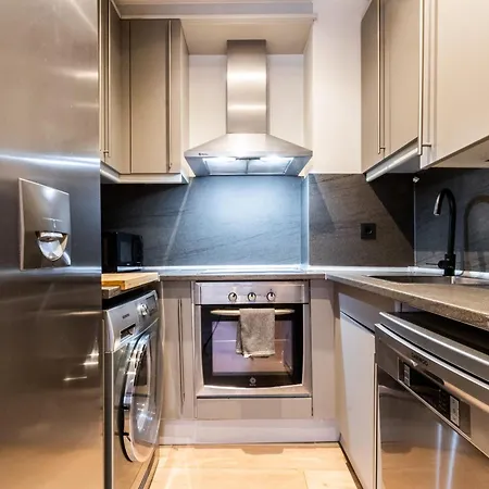 Exclusive Barcelona 4 Personas St Pere